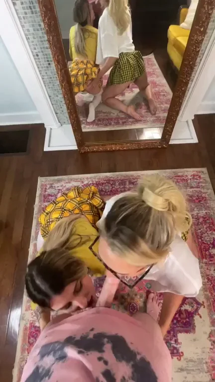 I love sharing cock with a friend