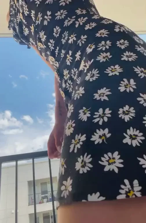 Sundresses accentuate my booty's curves