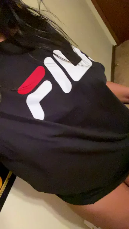let me wear your t-shirt and then I’ll wear your cum ?