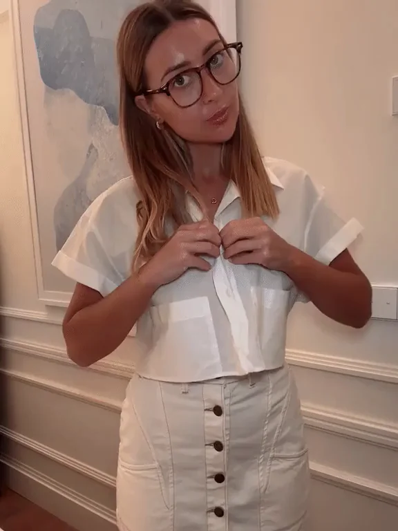 Petite Busty Babe's Pretty Titties Begging for Cumshot 💦👓