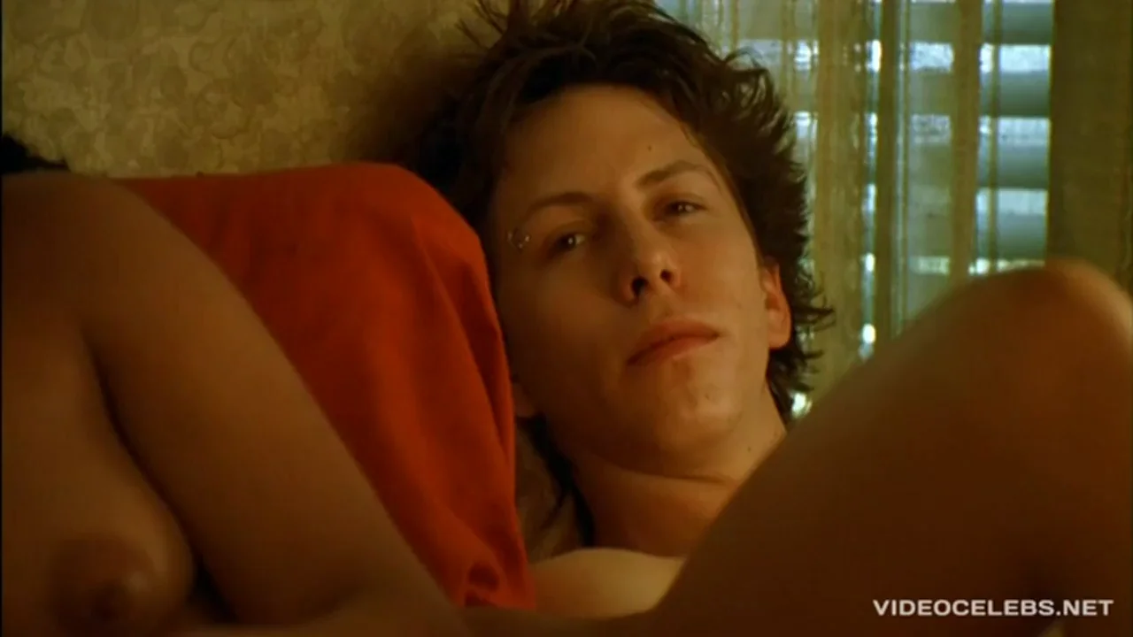 Tiffany Limos in part 2 of a groundbreaking threesome scene with James Bullard and Stephen Jasso - Ken Park (2002)