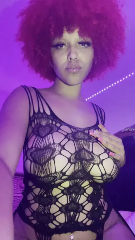 Ebony Babe's Massive Titty Drop Tease