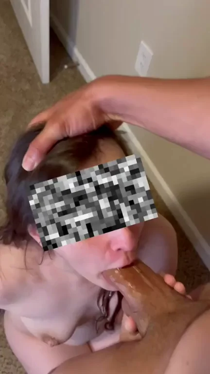 Just stuffing some dick in my throat😜