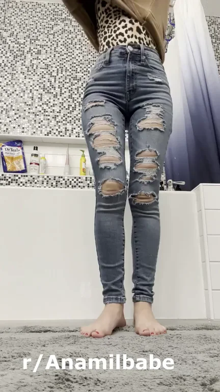 Bathroom Slut's Secret Solo Finger Fuck Session