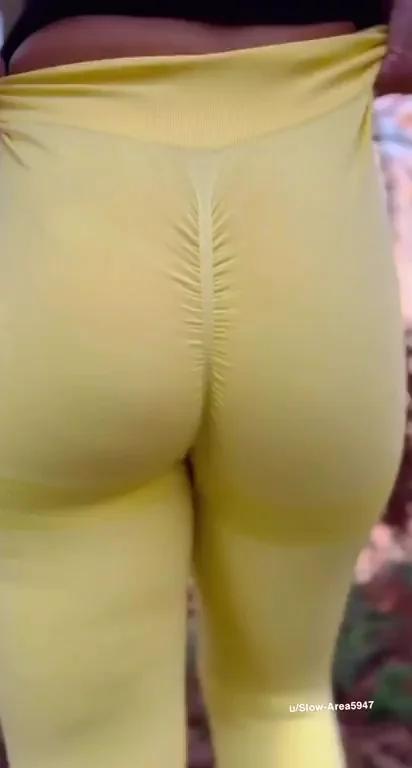 Wanna bury your face in my ass ? 😁