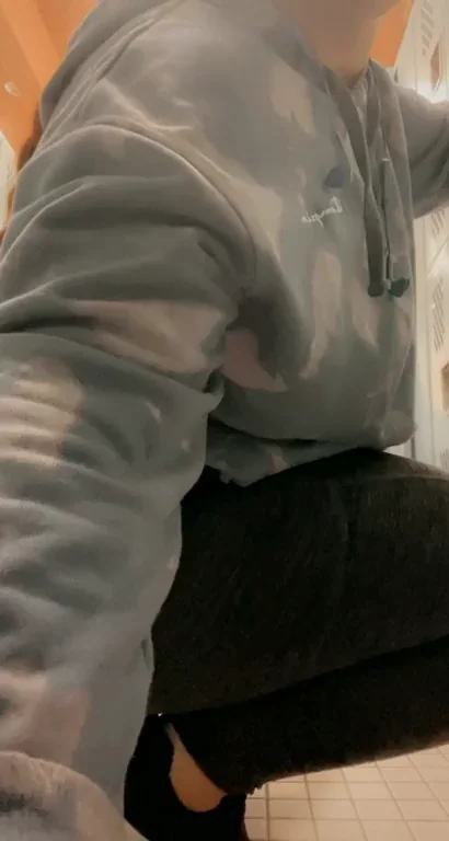 Hoping one of the hot moms will see me and want to play with ?