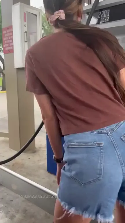 I'll pump your gas and you can pump my ass