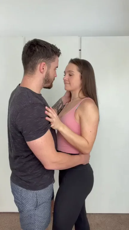 🔥 Kiss & Strip Tease: Clothes Fly Off Every Smooch 😘🍑