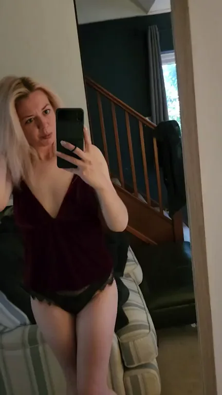 My heart just dropped, thinking about you 😁ðŸ–¤[f][32]