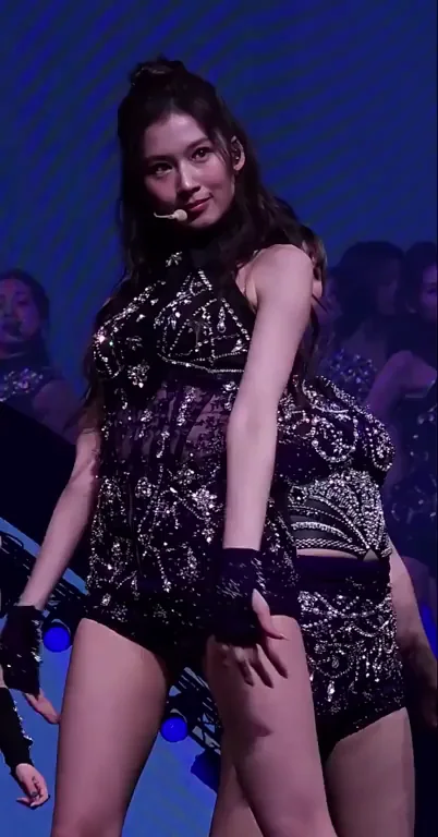 TWICE - Sana