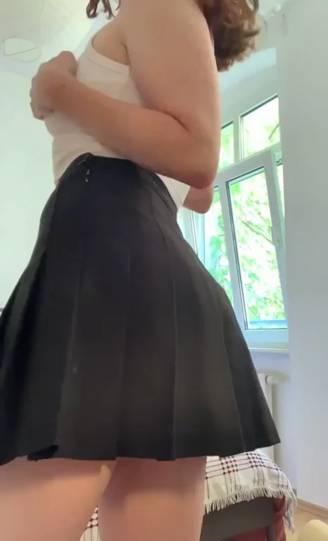 i went out in this and no panties today 😁