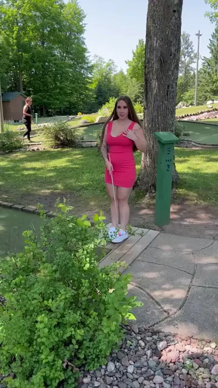 I play better with my tits out ;)