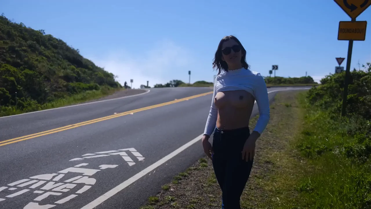 Flashing Tits to Pumped Cyclists! 🚴💦👅