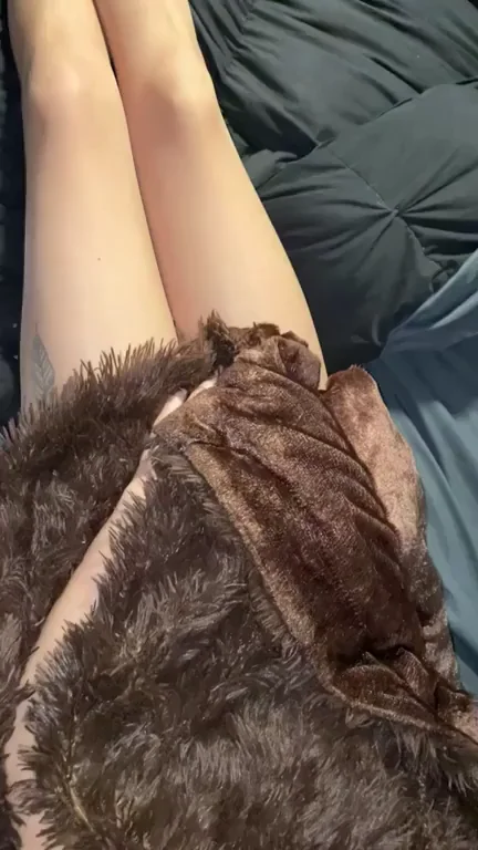 I love sleeping and waking up in pantyhose