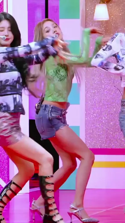 (G)I-DLE - Yuqi