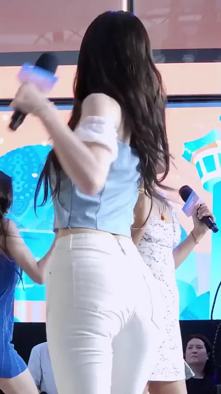 Oh My Girl - Arin