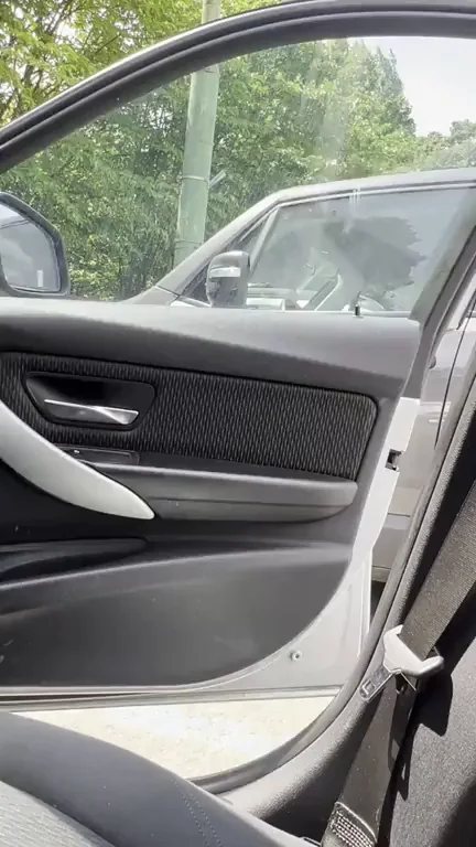 Dare Ya: Pound My Slutty Hole in This Parked Car Lot!