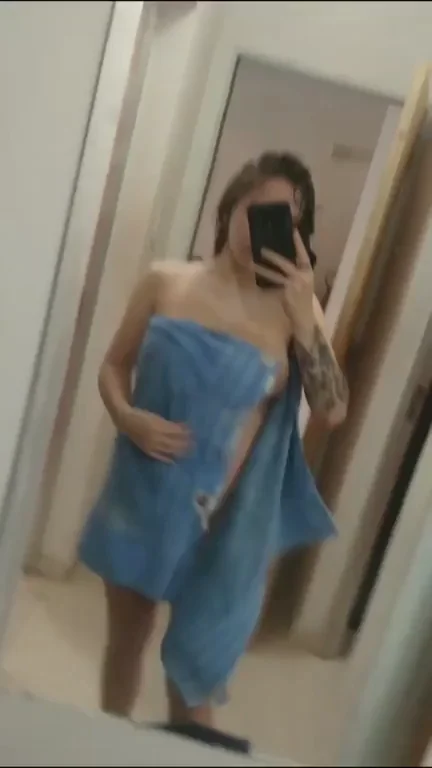 Busty Babe in Towel Tease 😈💦 Make Me Scream!
