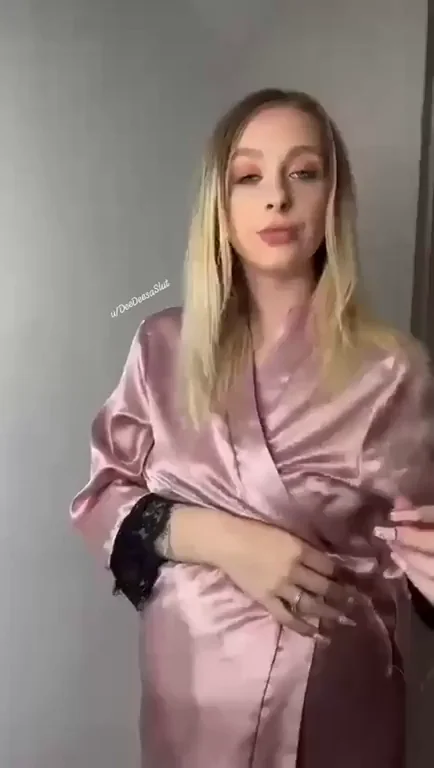 Taste My Pregnant Cravings: Silky Tease in Pink