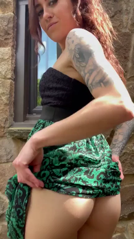 Cute Alt Babe's Perky Little Butt Tease 😈🍑