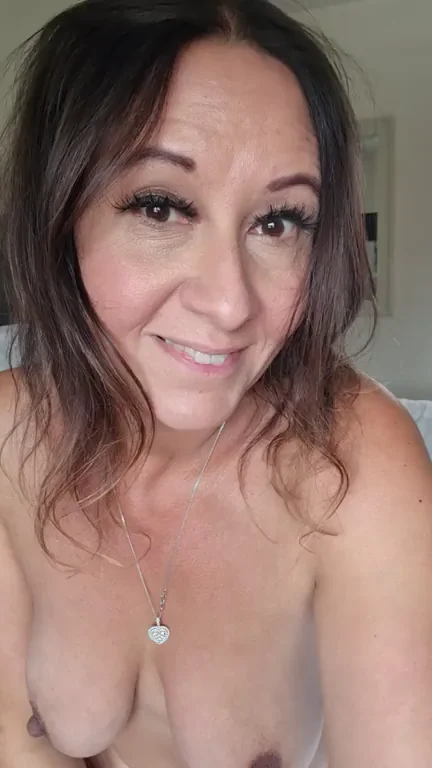 My Juicy Booty Craves Your Special Touch 🍑💦