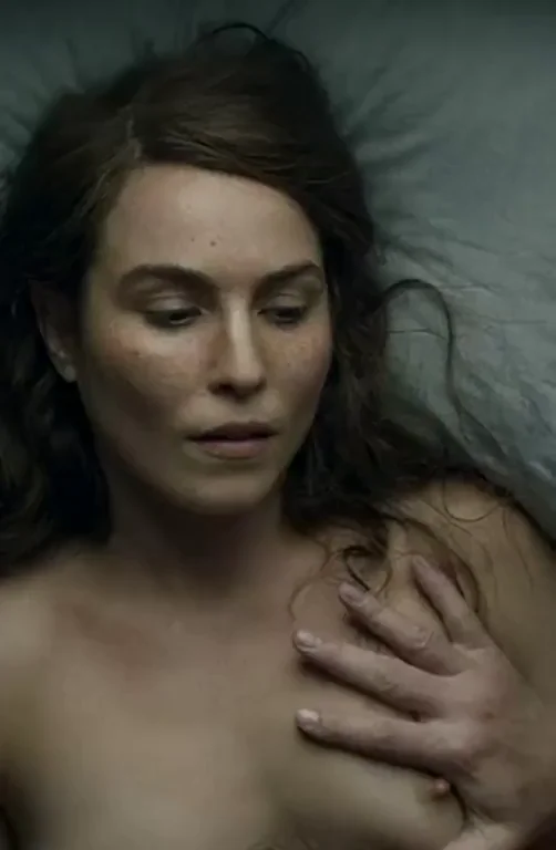 Noomi Rapace's Sexy Nude Tease in Bed 🔥🍒