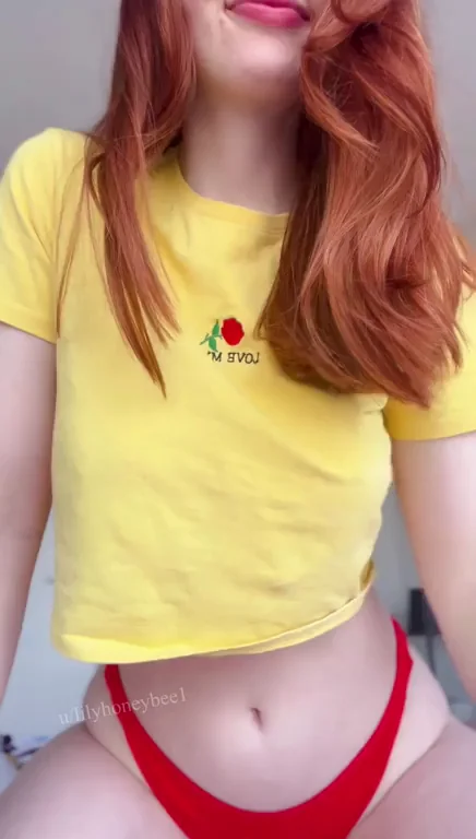 Bust over this busty redhead [drop]