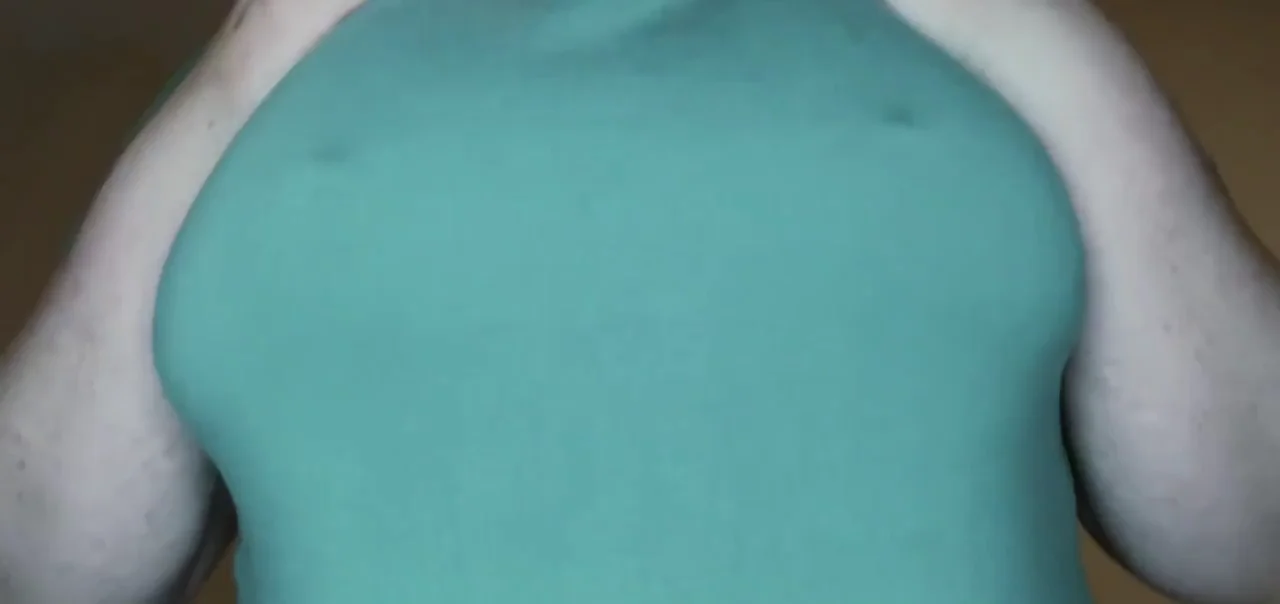 A tasty Tuesday titty drop for you