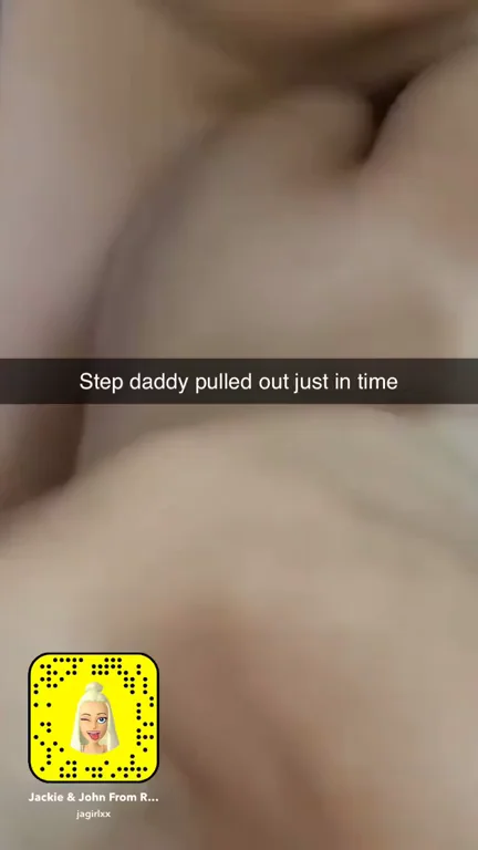 Step Daddy Pulls Out Just in Time & Goes Messy 💦😈