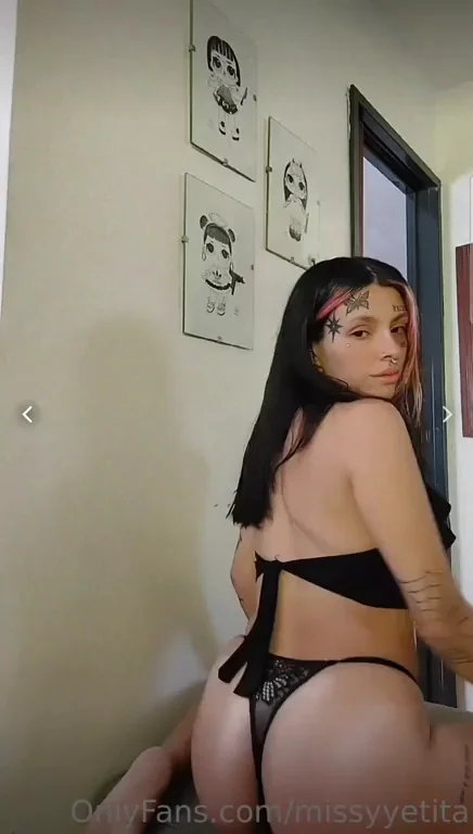 Hope tatted girls are ur type <3