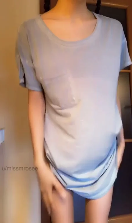 Tiny Tease: Craving a Big Fan for My Petite Pussy :/