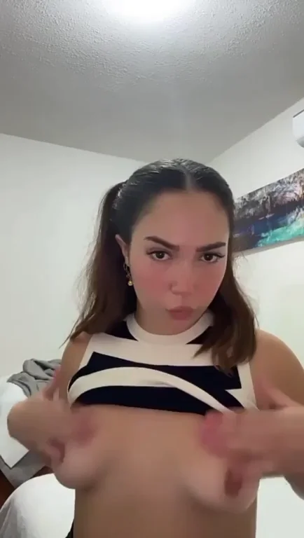 Guys Jerking to My Tits is So Fucking Hot 😈🍑