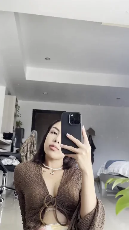 If I was your step sis and you saw me doing this in our mirror, what will you immediately do to me?