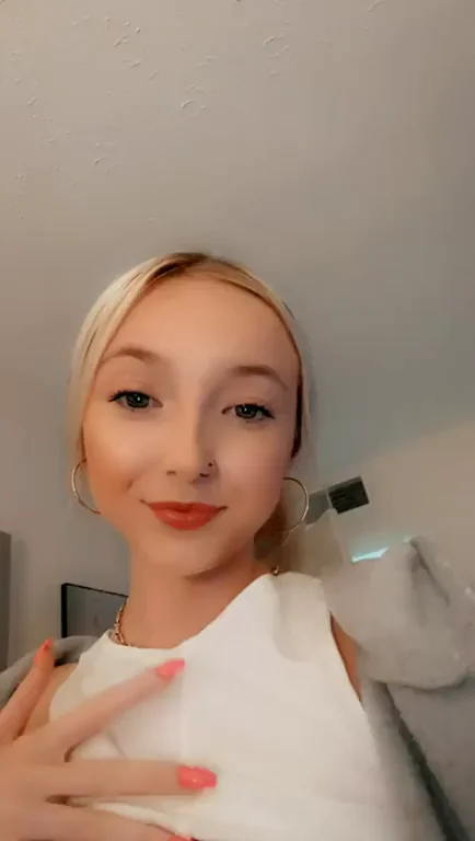 [reveal] small blonde boobs are your favorite right