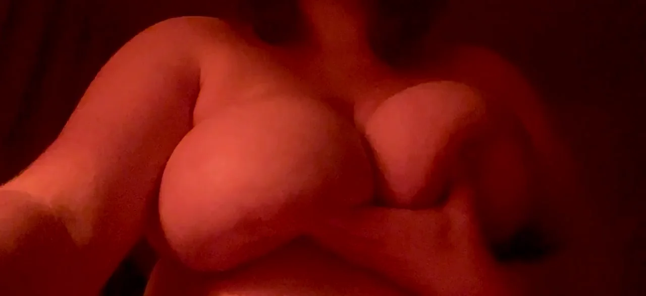 Be a good boy and empty mommy out