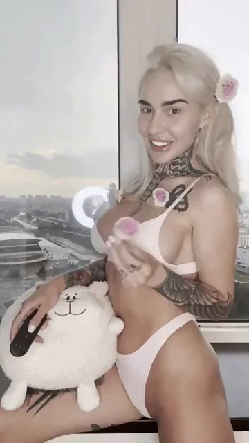 Sex with breasts in rosebuds, beautiful!
