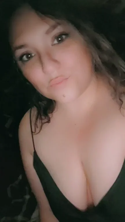 Chubby girls always have the best titties