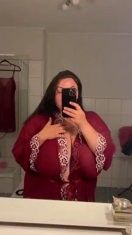 Fuck My Massive Head-Sized Tits, You Know You Want To 😈💦