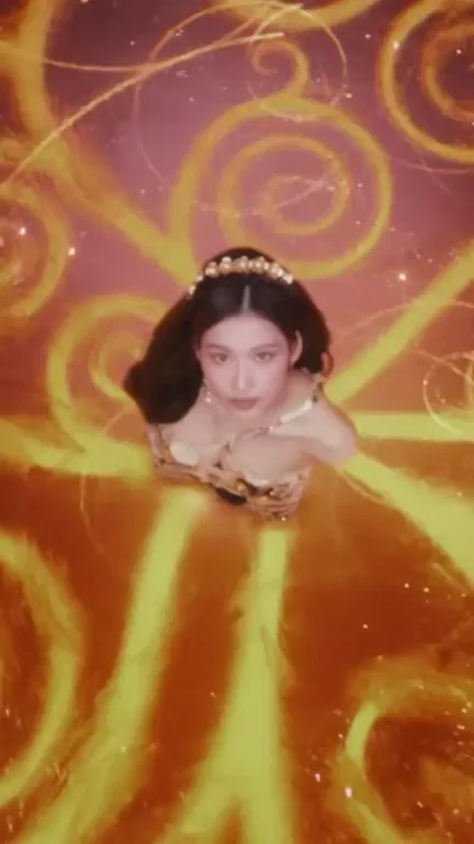 TWICE - Sana