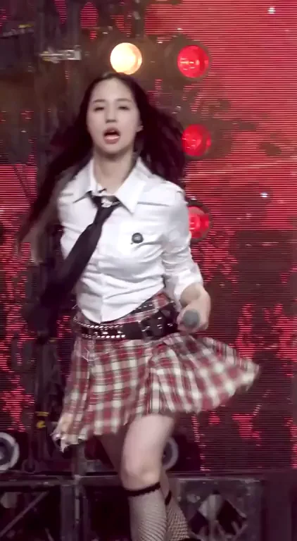 🔥 Jihan's Naughty Schoolgirl Kpop Tease 💋 Weeekly Fap Fuel