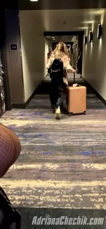 Adriana Chechik Squirting In The Hotel Hallway