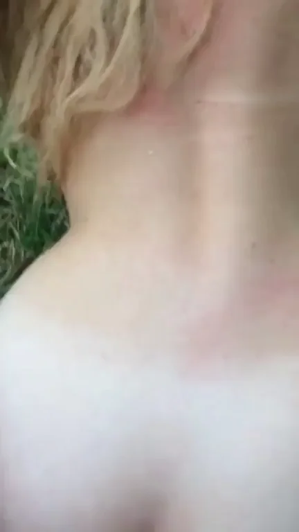 Blonde Slut's Park Pussy Pounding 🌳🍆💦