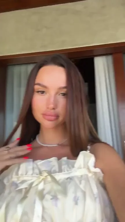 Has your girlfriend sent you nudes yet or do I have to? [reveal]
