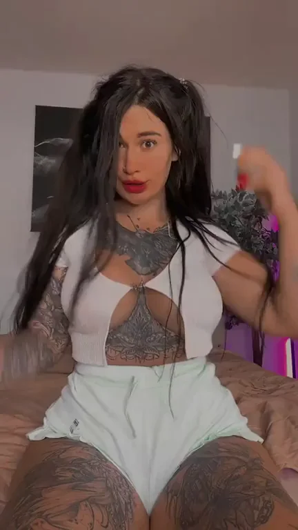My huge boobs are hidden under this t-shirt (OC)