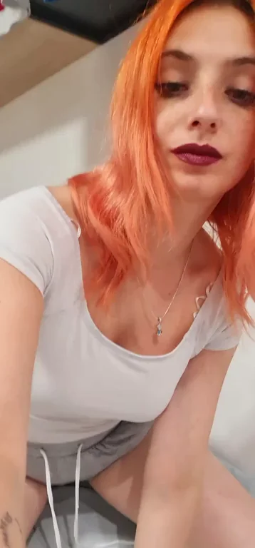 The Redhead of your dreams