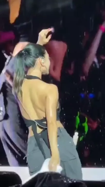 🔥 Jihyo's Slutty Stage Tease - Backless Sweat & Toned Curves 💦