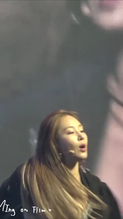 SNSD - Yuri