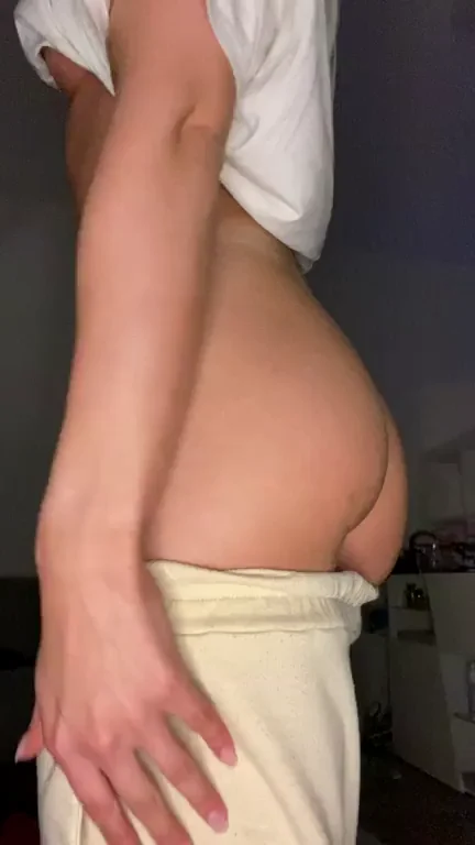 I'm ready for daily spanks 😁‰