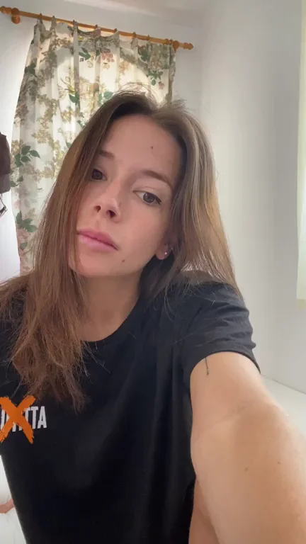 Natural boobies, 18yo and irresistibly soft