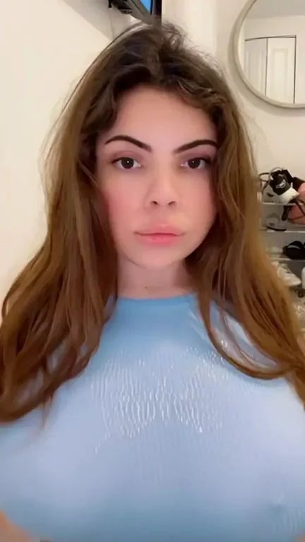 Did I do the titty drop thing right? They may not be the biggest, may be saggy, and my nipples may be way too big and uneven| but still cute? 🥺â¤ï¸ pls b kind